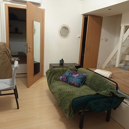 Trendy 2 Room Flat, Next To Corvin Mall Free Huge Garage! Ac,Dishwasher,Washmachine, Smart Tv บูดาเปสต์ ภายนอก รูปภาพ