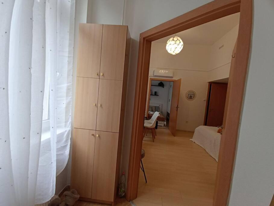 Trendy 2 Room Flat, Next To Corvin Mall Free Huge Garage! Ac,Dishwasher,Washmachine, Smart Tv บูดาเปสต์ ภายนอก รูปภาพ